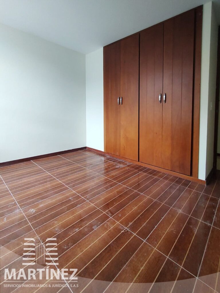 xr:d:DAFemI794a0:6,j:1777488608,t:23032917